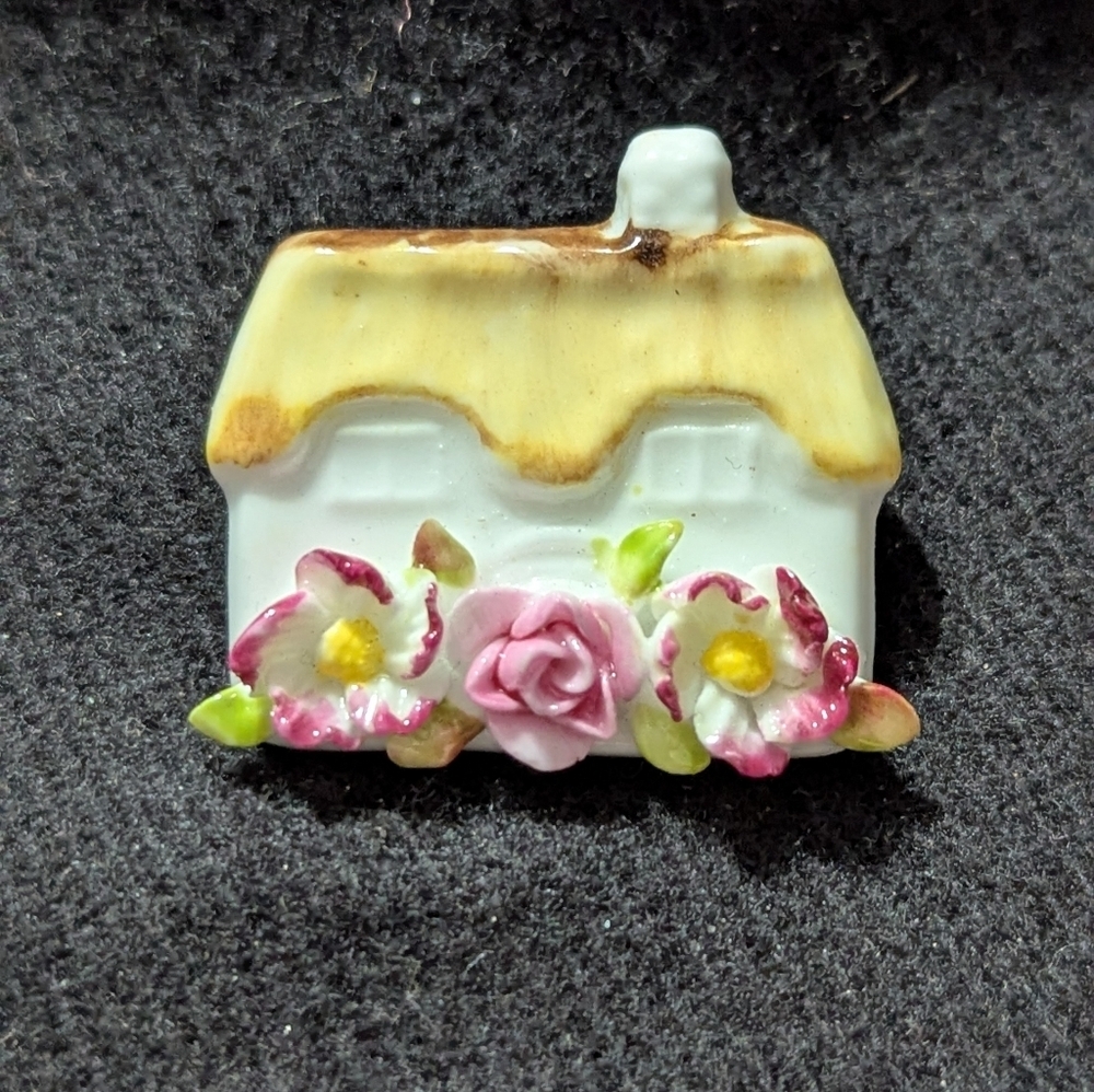 Vintage Coalport Fine Bone China Thatched Floral Cottage Statement Brooch Pin